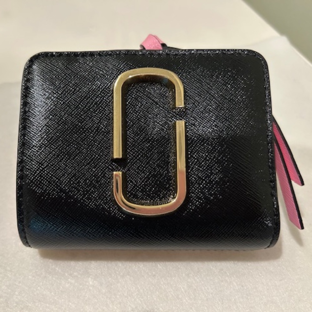 Marc Jacobs Snapshot Mini Compact Wallet, Leather- Excellent Condition